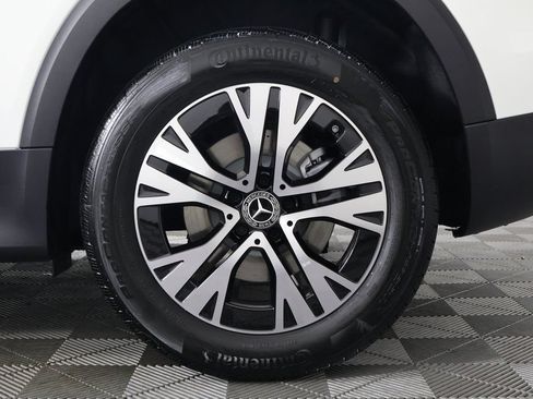New 2026 Mercedes-Benz GLB 250 image 10