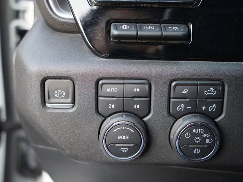 Used 2024 Chevrolet Silverado 3500 High Country w/ Technology Package image 37