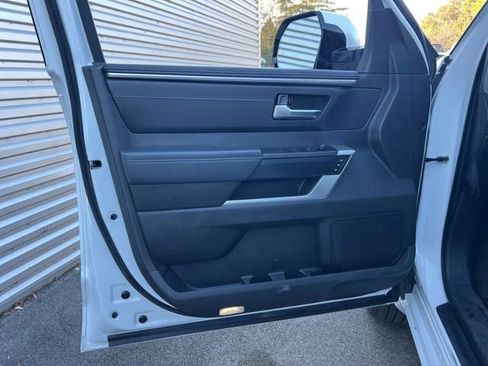 Used 2024 Toyota Tundra Platinum image 28