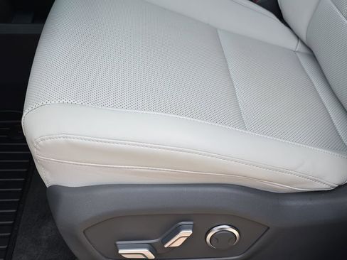 Certified 2026 Hyundai Santa Fe SEL FWD image 28