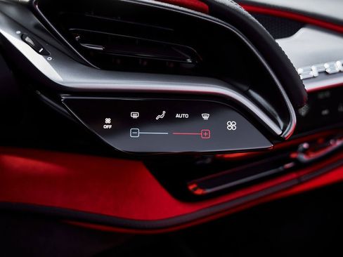 Used 2024 Ferrari SF90 Spider AWD/4WD image 60