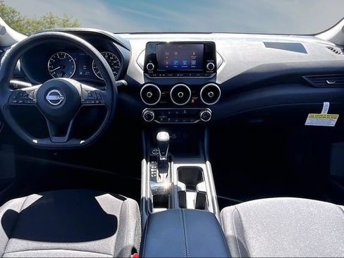 Certified 2025 Nissan Sentra S FWD image 7