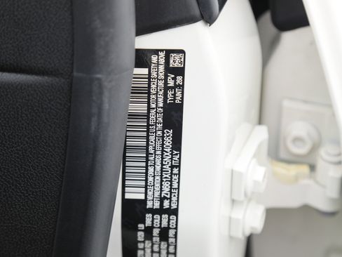 Certified 2022 Maserati Levante GT AWD/4WD image 25