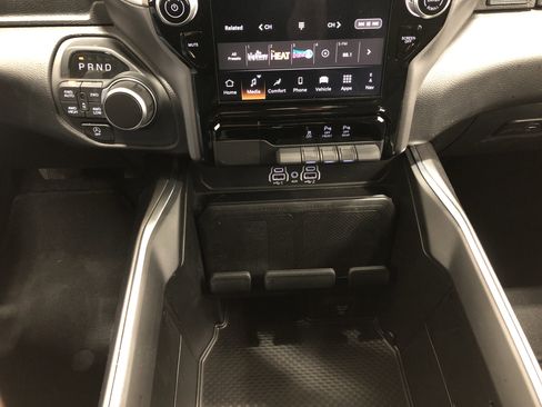 Certified 2025 RAM 1500 Big Horn AWD/4WD image 24