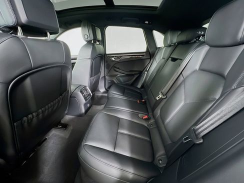 New 2026 Porsche Macan image 24