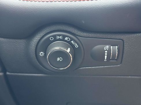 Used 2023 Dodge Durango GT AWD/4WD image 23