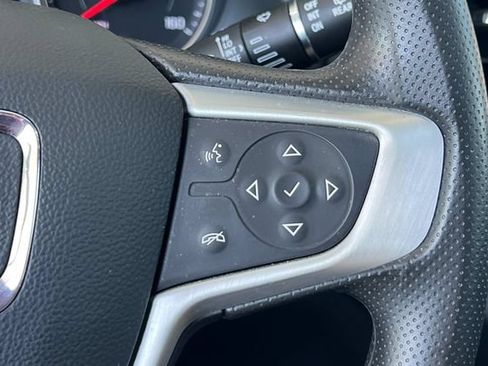 Used 2023 GMC Acadia SLE w/ Driver Convenience Package FWD image 35