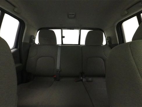 Used 2019 Nissan Frontier SV image 30