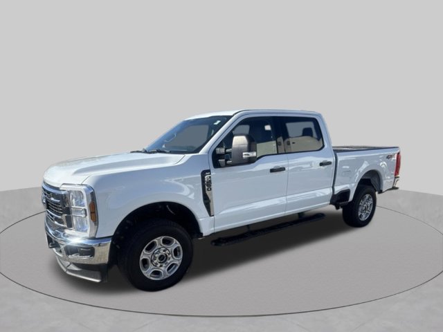 Used 2025 Ford F250 XLT AWD/4WD image 4