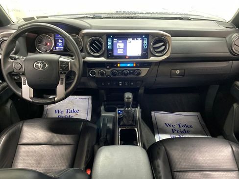 Used 2018 Toyota Tacoma Limited w/ Four Season Floor Mat Package AWD/4WD image 25