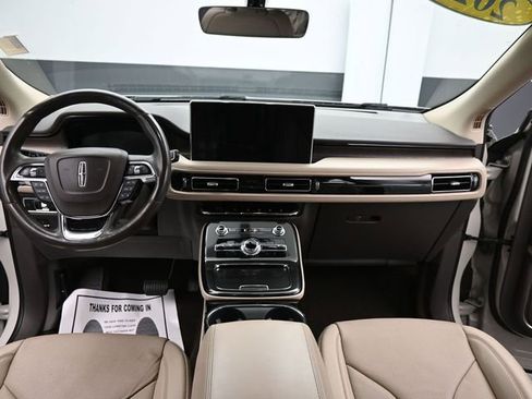 Used 2022 Lincoln Nautilus Reserve AWD/4WD image 19