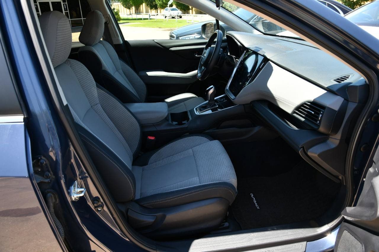 Used 2024 Subaru Outback Premium AWD/4WD image 28