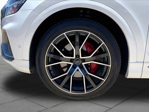 Used 2019 Audi Q8 Prestige AWD/4WD image 10
