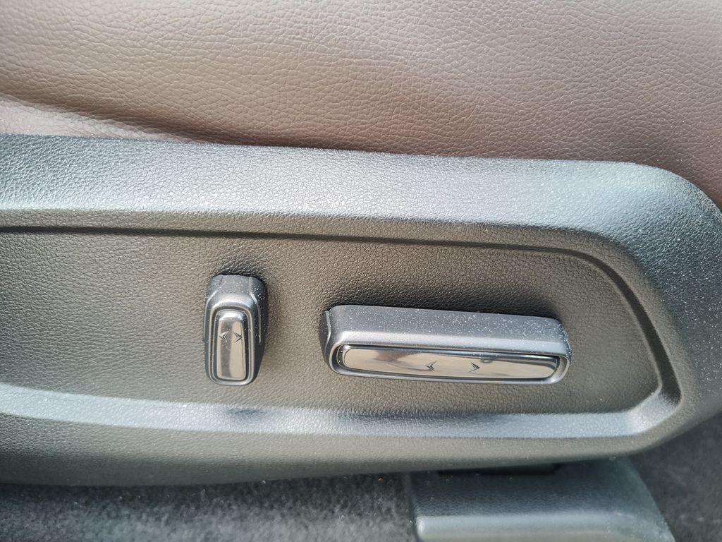 Used 2023 Honda Pilot Elite image 34