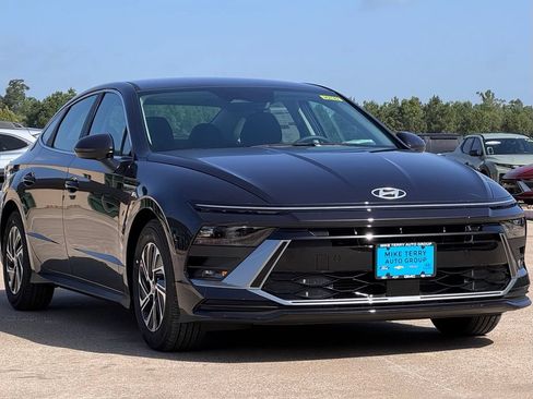 New 2026 Hyundai Sonata Blue FWD image 7