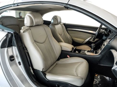 Used 2009 INFINITI G37 Convertible w/ Premium Pkg RWD image 29