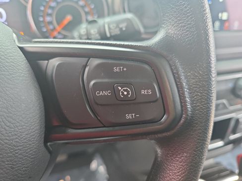 Used 2022 Jeep Wrangler Sport AWD/4WD image 18
