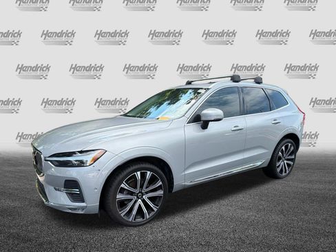 Certified 2023 Volvo XC60 B5 Ultimate w/ Climate Package FWD image 7