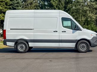 Used 2025 Mercedes-Benz Sprinter 2500 video 3
