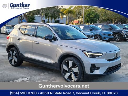 Certified 2023 Volvo XC40 Recharge Ultimate image 1