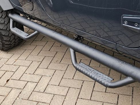 Used 2018 Jeep Wrangler Unlimited Sport S image 7