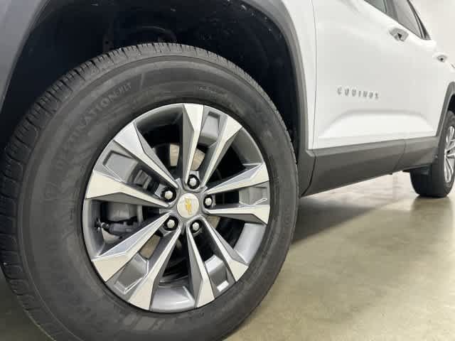 Used 2026 Chevrolet Equinox LT FWD image 29