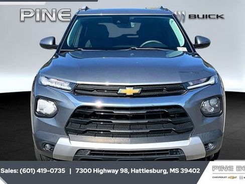 Certified 2021 Chevrolet TrailBlazer LT w/ Convenience Package image 3