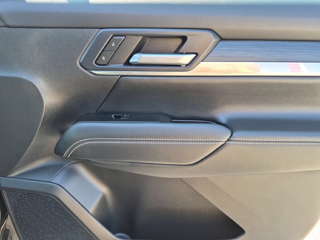 Used 2026 GMC Terrain Elevation FWD image 28