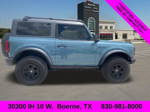 Used 2021 Ford Bronco Black Diamond w/ Sasquatch Package image 2