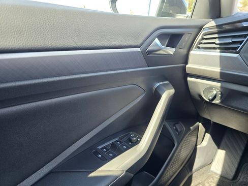 Used 2024 Volkswagen Jetta SE w/ Black Wheel Package FWD image 57