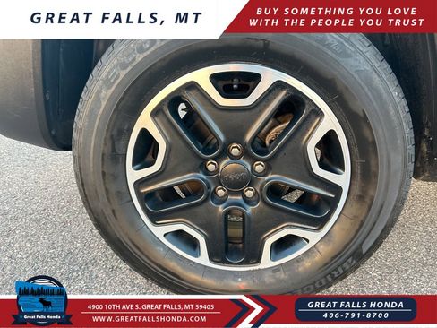 Used 2017 Jeep Renegade Trailhawk image 27