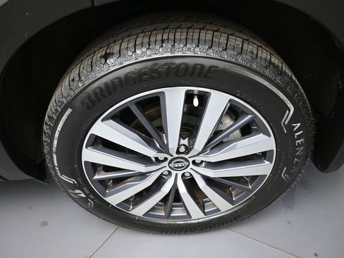 Used 2022 Nissan Pathfinder Platinum w/ Cargo Package image 15