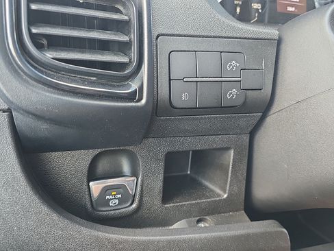 Used 2023 RAM ProMaster 2500 w/ Convenience Group FWD image 25