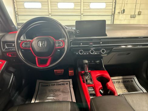 Used 2025 Honda Civic Sport Touring image 4