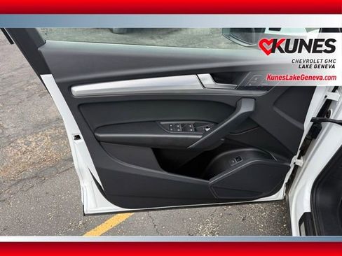 Used 2025 Audi Q5 2.0T Premium AWD/4WD image 15