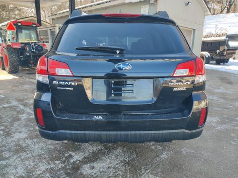 Used 2014 Subaru Outback 2.5i Premium image 5