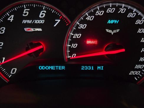 Used 2012 Chevrolet Corvette Z06 w/ 3LZ Preferred Equipment Group RWD image 32