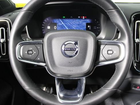 Used 2023 Volvo XC40 Recharge Ultimate AWD/4WD image 14