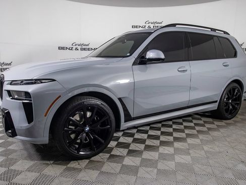 Used 2024 BMW X7 xDrive40i w/ M Sport Package AWD/4WD image 10
