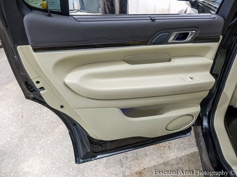 Used 2014 Lincoln MKT AWD w/ Equipment Group 201A image 21