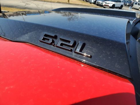 New 2026 Chevrolet Silverado 1500 ZR2 w/ LPO, Dark Essentials Package AWD/4WD image 31