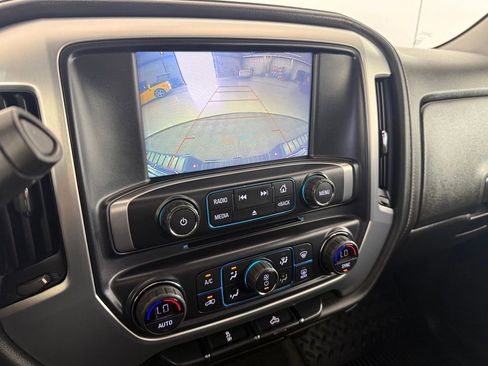Used 2018 GMC Sierra 1500 SLE w/ SLE Value Package AWD/4WD image 29