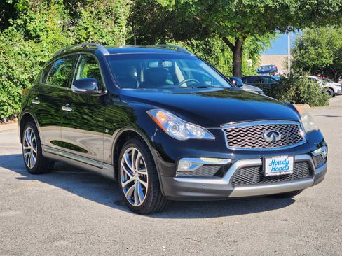 Used 2017 INFINITI QX50 2WD w/ Premium Plus Package image 3