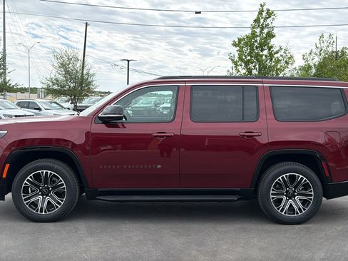 New 2026 Jeep Grand Wagoneer 2WD image 8