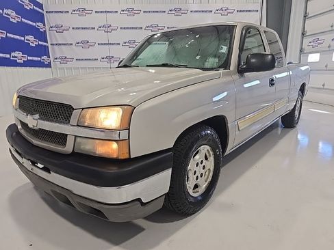 Used 2004 Chevrolet Silverado 1500 LS image 3