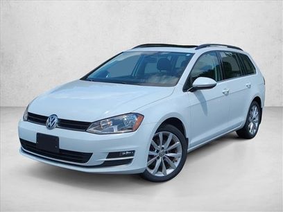 Used 2016 Volkswagen Golf SE