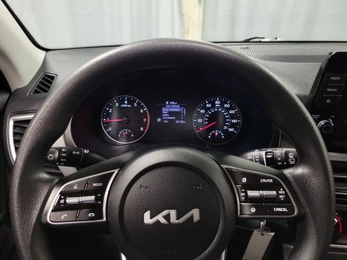 Used 2022 Kia Seltos LX AWD/4WD image 14