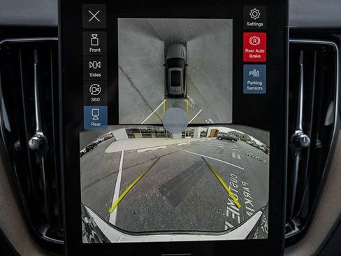 New 2026 Volvo XC60 B5 Plus w/ Protection Package Premier image 40