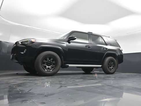 Used 2019 Toyota 4Runner SR5 RWD image 42