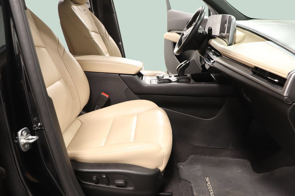 Used 2024 Cadillac XT4 Luxury FWD image 28
